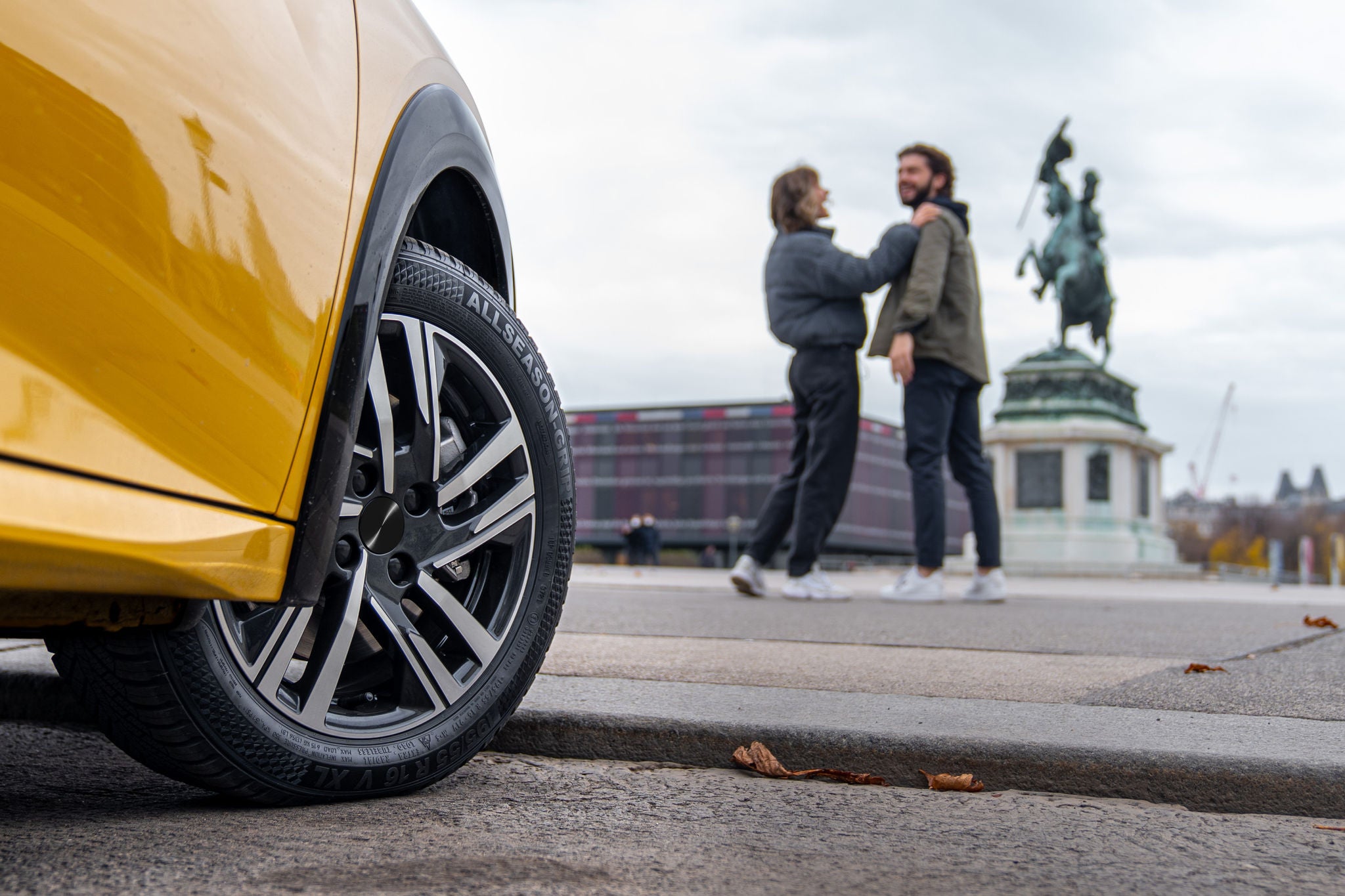 Voiture Jaune