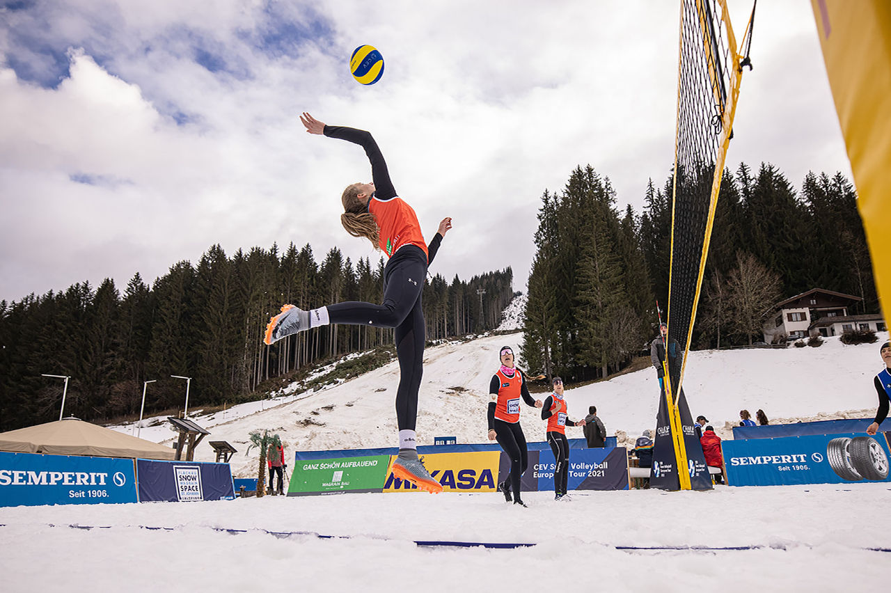 Sonsor Volleyball